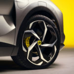 20_Lotus_Eletre_Studio_INT_WheelDetail